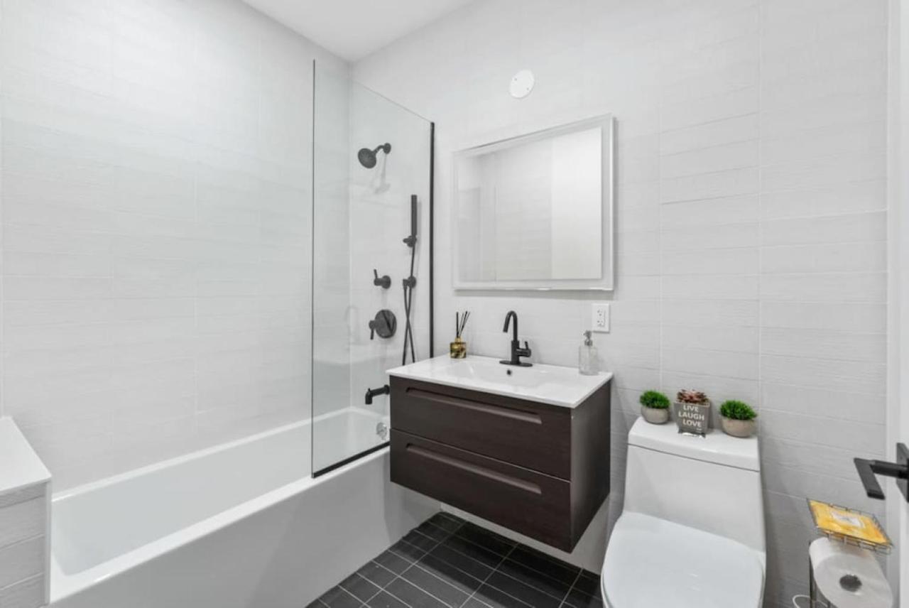 Pangsapuri Notch 2br In Upper East Mins To Park New York